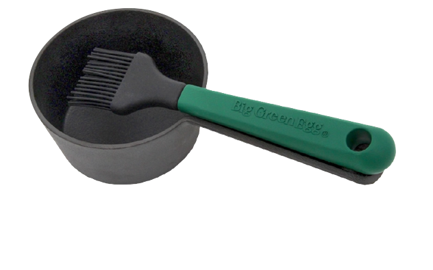 Cast Iron Sauce Pot with Basting Brush / grydeske af støbejern med silikonebørste