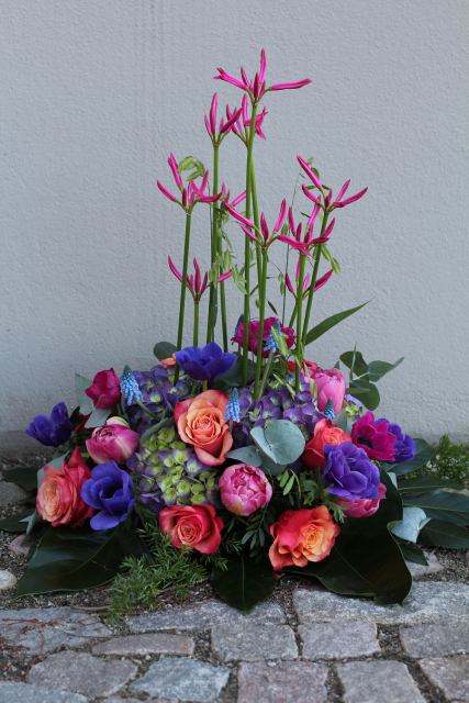 Stående begravelsesdekoration, lille - varm