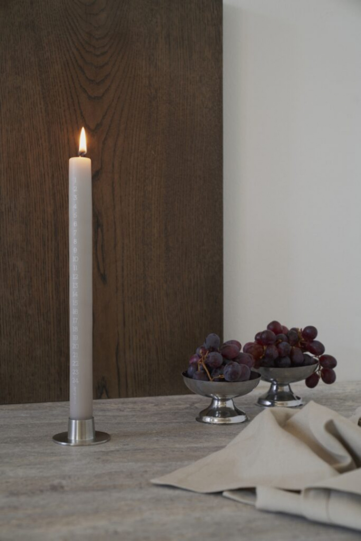 Cylindriske Kalenderlys 28 cm - fås i flere farver i gruppen Juleting / Christmas dekoration / Lysstager & Lys hos Sommarboden i Höllviken AB (03208K-XX)