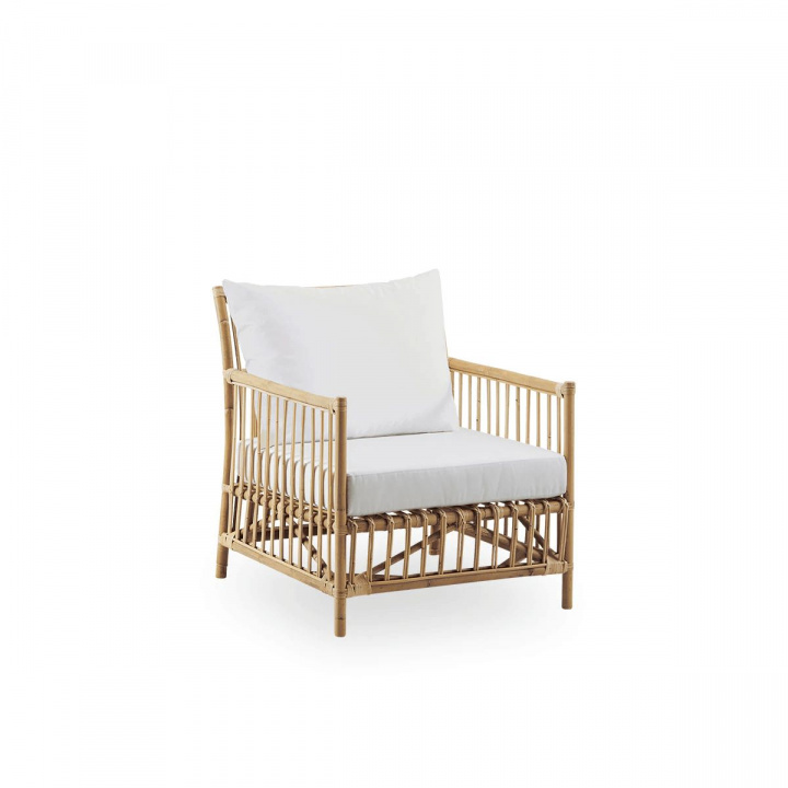 Caroline Lounge stol-hud-på-naturlig/hvid dyna i gruppen Udendørs møbler / Materiale / Rådne møbler / Lounge - Rådne møbler hos Sommarboden i Höllviken AB (1026SU)