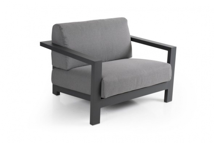 Amesdale lænestol - antracit/grå lys pude i gruppen Udendørs møbler / Materiale / Aluminiummøbler / Loungemøbler - Aluminiummøbler hos Sommarboden i Höllviken AB (1191-7-07)