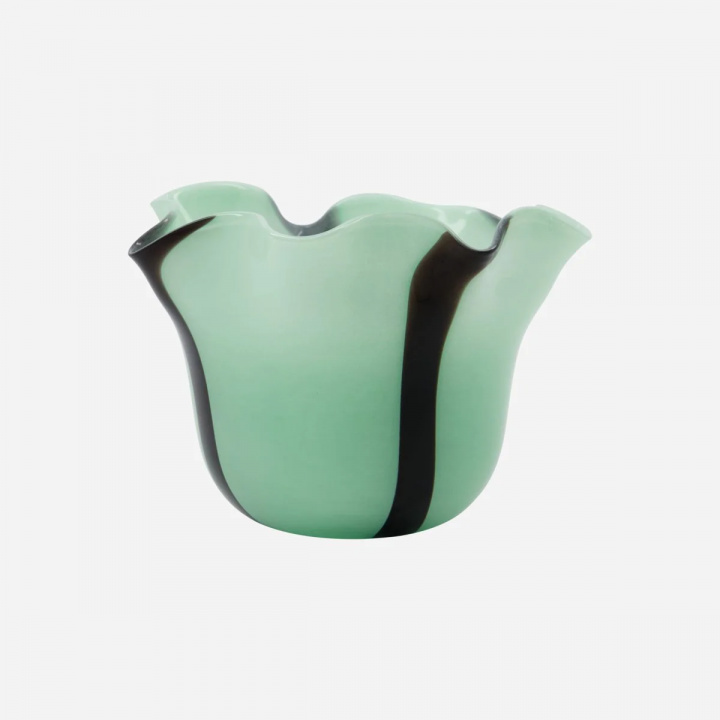 Loose vase H16,5 cm - lysegrøn i gruppen Indretning / Dekoration / Vaser hos Sommarboden i Höllviken AB (202106068-HD)
