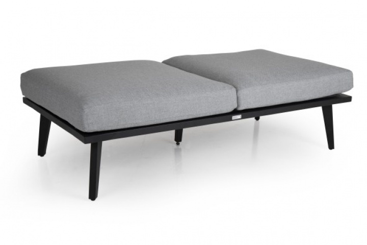 Villac 2 pers. sofa - sort/grå pude i gruppen Udendørs møbler / Materiale / Aluminiummøbler / Loungemøbler - Aluminiummøbler hos Sommarboden i Höllviken AB (4082-8-07)