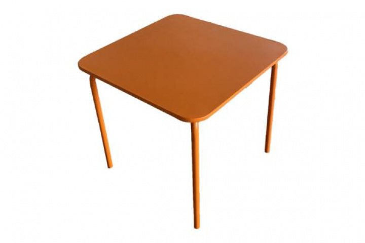 Nera cafébord barn - orange i gruppen Udendørs møbler / Tilbehør ude / Børnemøbler hos Sommarboden i Höllviken AB (6007-95)