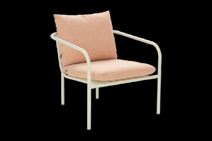 Bendt lænestol - perlehvid/teddy orange hynde i gruppen Udendørs møbler / Materiale / Aluminiummøbler / Loungemøbler - Aluminiummøbler hos Sommarboden i Höllviken AB (6914-58-784)