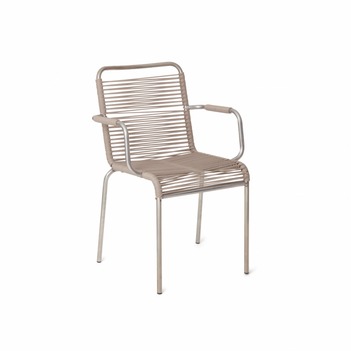 Mya spaghetti lænestol - taupe i gruppen Udendørs møbler / Materiale / Aluminiummøbler / Stole - Aluminiumsmøbler hos Sommarboden i Höllviken AB (822TA)
