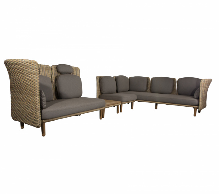 Arch hjørnesofa med lavt+højt arm/rygglæn & bord - natural/taupe hynder i gruppen Udendørs møbler / Loungemøbler / Loungegrupper / Færdige pakker hos Sommarboden i Höllviken AB (ARCH2)