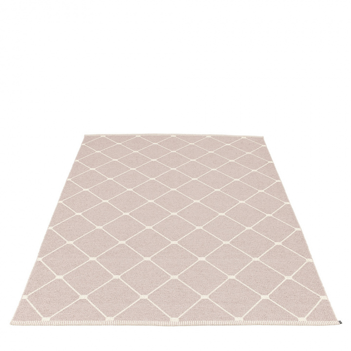 Regina Carpet - Pale Rose/ Vanilla 180x275 cm i gruppen Indretning / Tekstiler / Tæpper hos Sommarboden i Höllviken AB (RG71827)