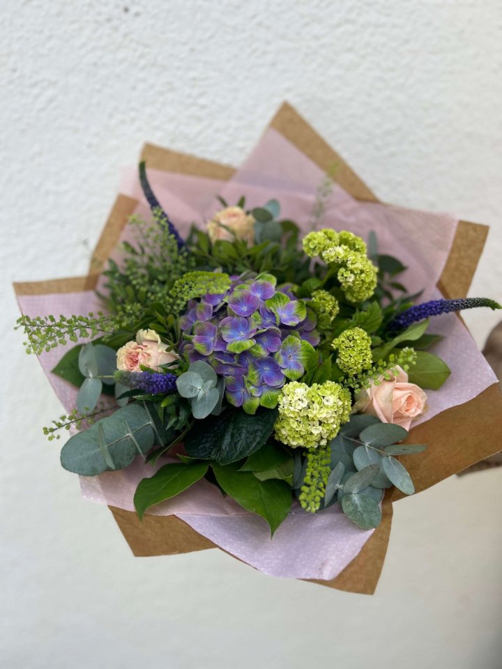 Sommerbuket, livlig i gruppen Blomster hos Sommarboden i Höllviken AB (Sommarbukett-livlig-SET)