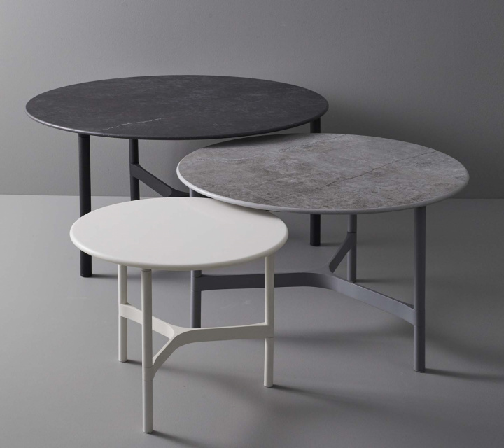 Twist sofabord Ø 90 cm - flere farver i gruppen Udendørs møbler / Materiale / Aluminiummøbler / Sofabord & Sidebord - Aluminiummøbler hos Sommarboden i Höllviken AB (Twist-soffbord-90)
