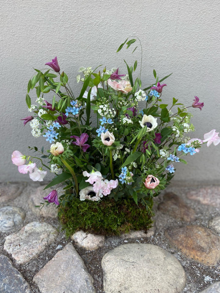 Sorgdekoration – sommereng i gruppen Blomster hos Sommarboden i Höllviken AB (beg-sorgdek-sommarang)