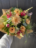 Klassisk buket - blomsterhandlers valg